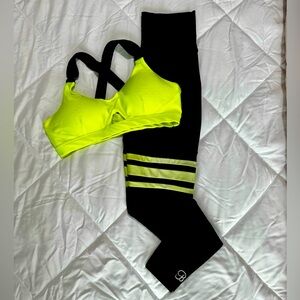 Bombshell sportswear legging and matching sports bra